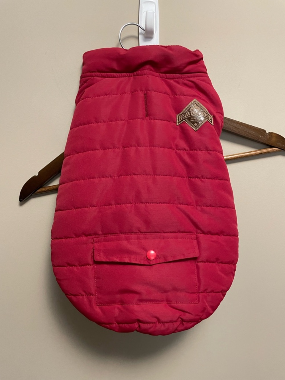 Beaver Canoe Red Quilted Velcro Dog puffer Vest Size Medium